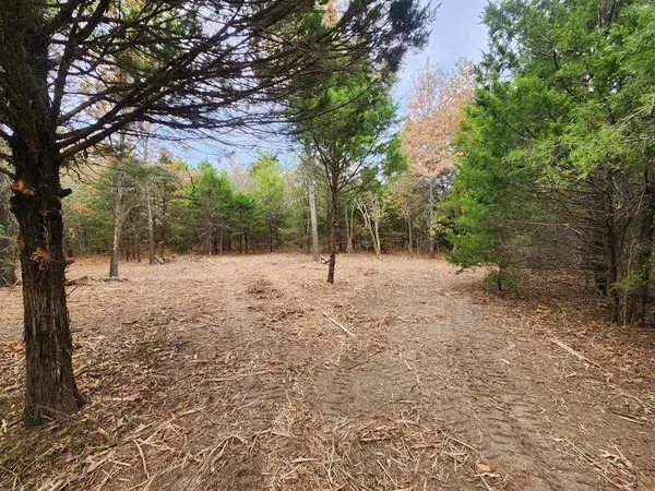 E 1160 RD, Checotah, OK 74426