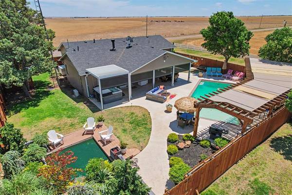 15785 N 1700 RD, Hollis, OK 73550