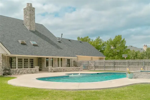 4211 Ridgeline CIR, Norman, OK 73072