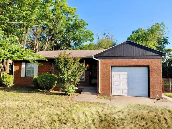 1702 W Britton RD, The Village, OK 73120