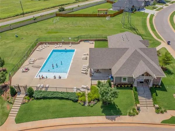 9336 NW 147th CT, Yukon, OK 73099