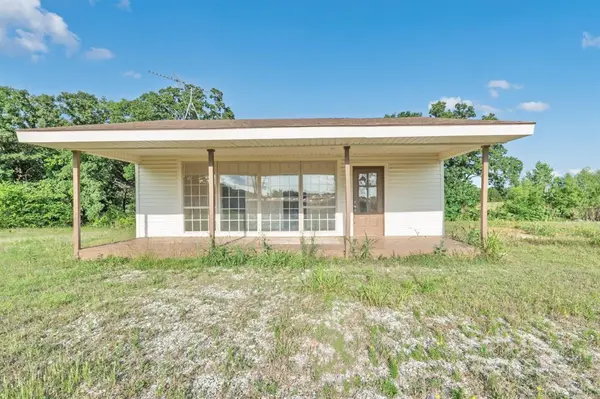 1705 W Walnut ST, Tecumseh, OK 74873