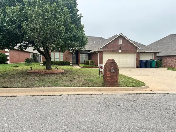 8809 NW 116th TER, Oklahoma City, OK 73162