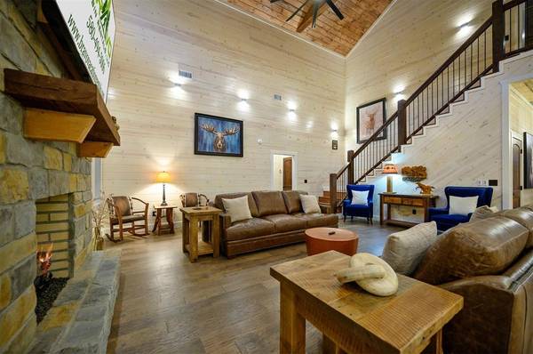 295 Boulder CRK, Broken Bow, OK 74728