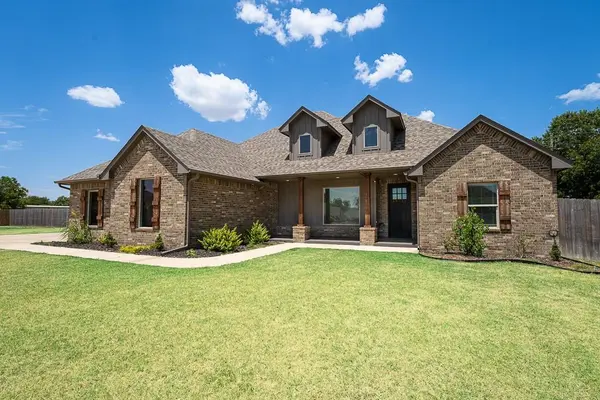 503 Cantebury DR, Tuttle, OK 73089