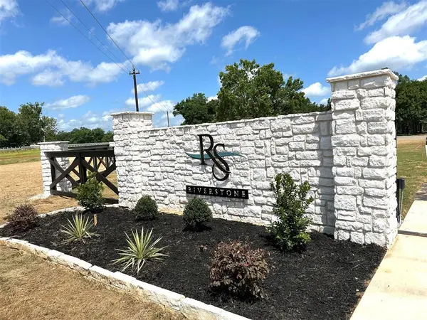 37 Riverstone DR, Broken Bow, OK 74728