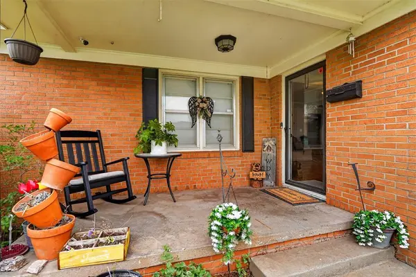 1014 W E AVE, Elk City, OK 73644