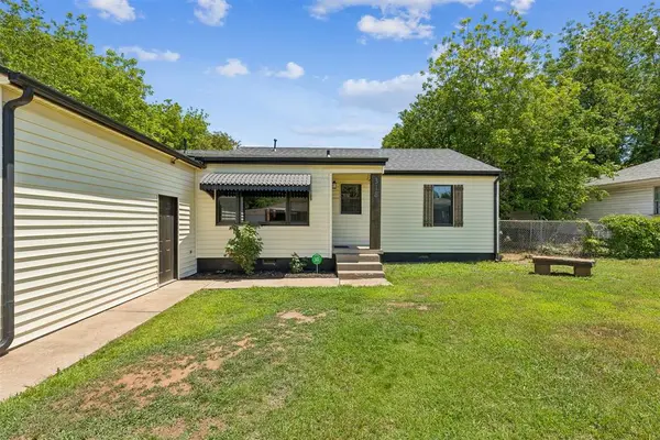 318 S Walnut ST, Apache, OK 73006