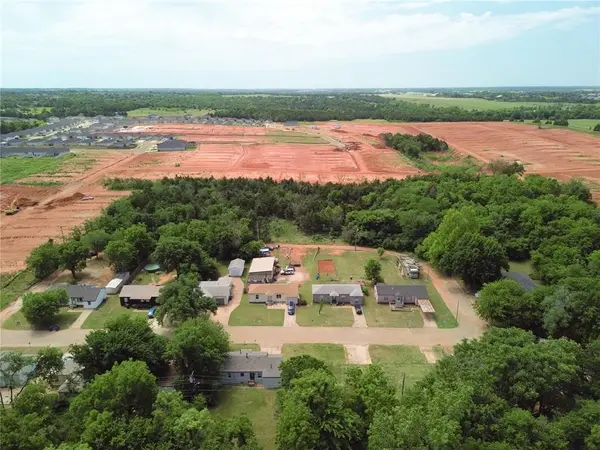 Elmwood DR, Guthrie, OK 73044