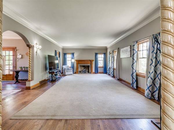 401 W 6th AVE, Bristow, OK 74010