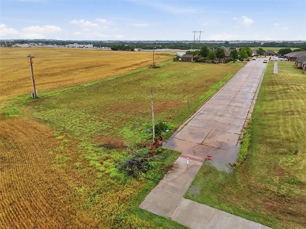 310 W Mitchell DR, Kingfisher, OK 73750n
