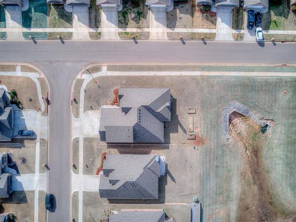9317 NW 90th ST, Yukon, OK 73099