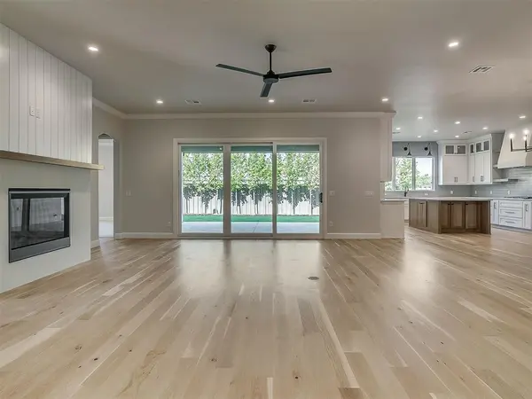 16425 Burgundy West DR, Edmond, OK 73013