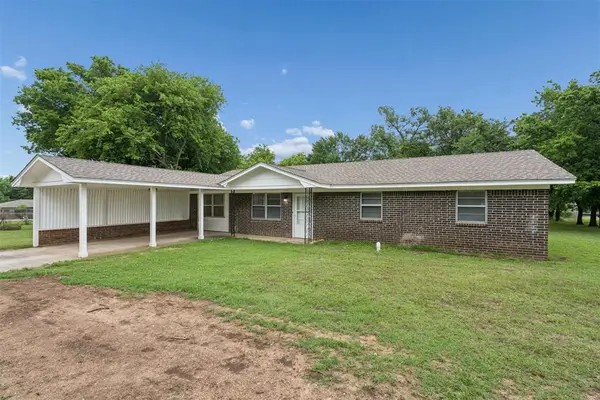 1820 W Ardmore AVE, Sulphur, OK 73086