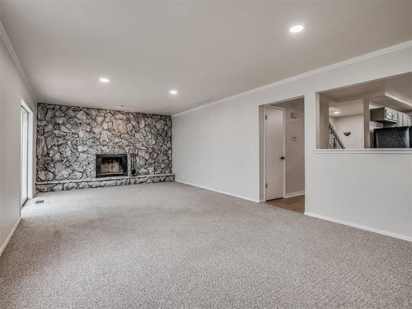 3501 Wynn CIR, Edmond, OK 73013