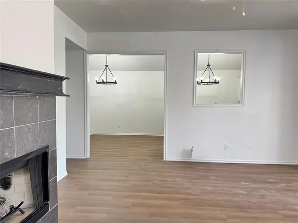 223 W 6th ST, Edmond, OK 73003