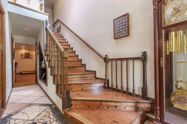 908 Sherwood ST, Weatherford, OK 73096