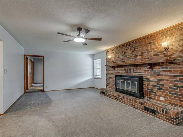 202 Walter WAY, Anadarko, OK 73005