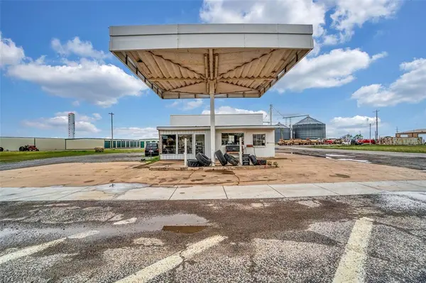 200 E Second ST, Duke, OK 73532