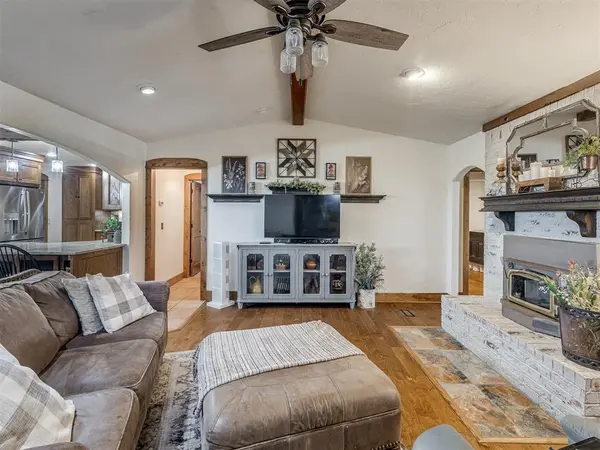2305 NW 35th Pl, Newcastle, OK 73065