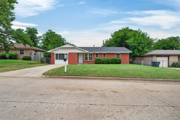9629 Harmony DR, Midwest City, OK 73130