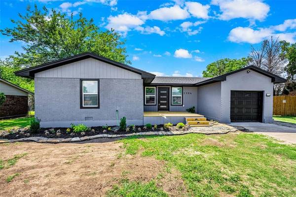2304 NW 47th ST, Lawton, OK 73505