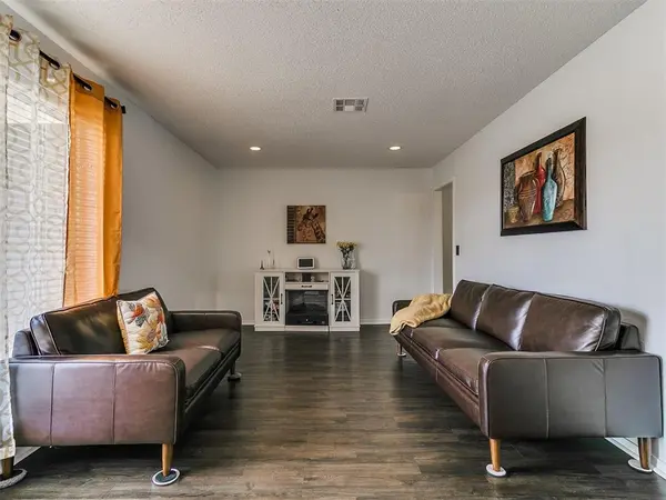 5320 NW 115th ST, Oklahoma City, OK 73162