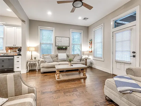 48 Park ST, Carlton Landing, OK 74432
