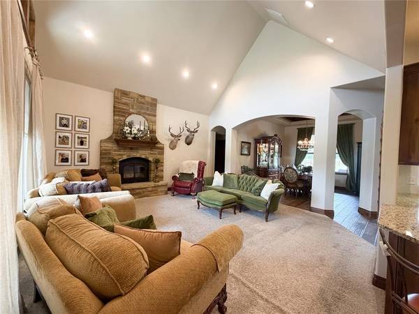 15284 S County Road 208, Blair, OK 73526