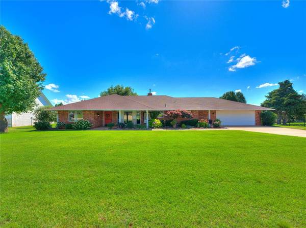 1725 Cedar Valley MNR, Guthrie, OK 73044