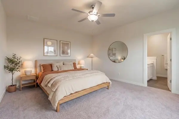 524 Stella TRL, Guthrie, OK 73044