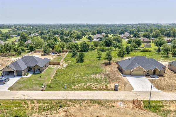1952 cattle DR, Guthrie, OK 73044