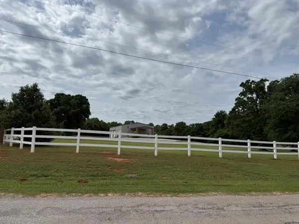 1805 E 8th ST, Chandler, OK 74834