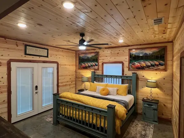 915 Riverview RD, Smithville, OK 74957