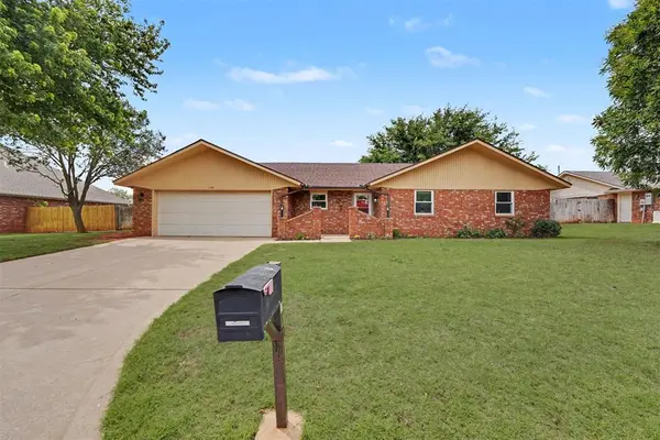 308 Elkview DR, Elk City, OK 73644