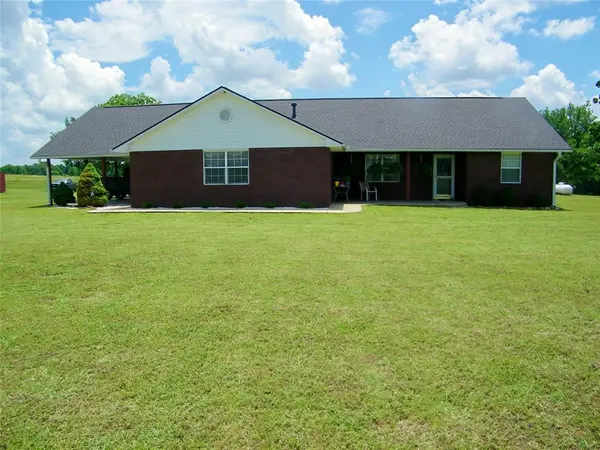 405362 E 1235 RD, Eufaula, OK 74432