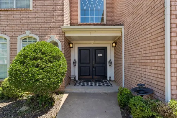 2600 Grand National DR, Edmond, OK 73034