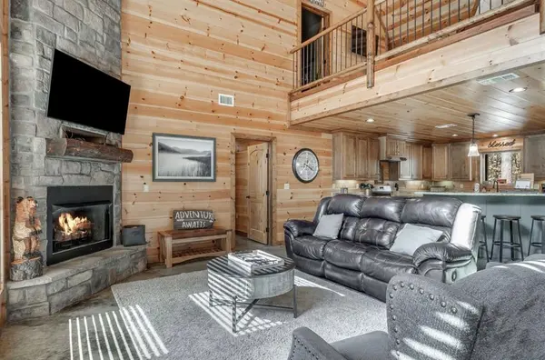 129 POPLAR CIR, Broken Bow, OK 74728