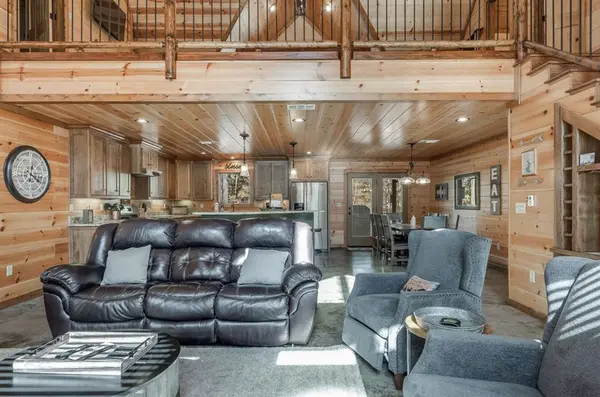 129 POPLAR CIR, Broken Bow, OK 74728