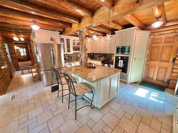 10813 S Peggy Lou DR, Oklahoma City, OK 73165
