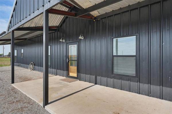 16349 S County Road 197, Olustee, OK 73560