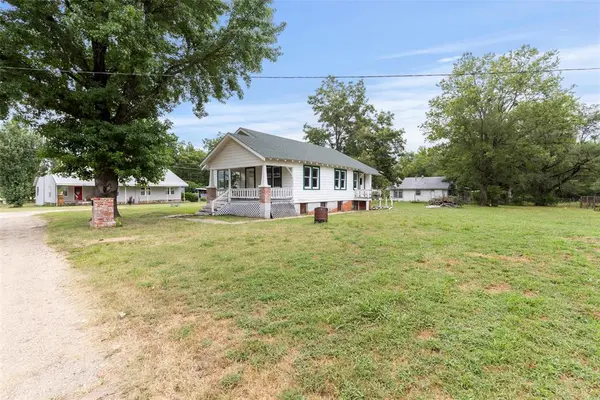 128 E 17th ST, Wewoka, OK 74884