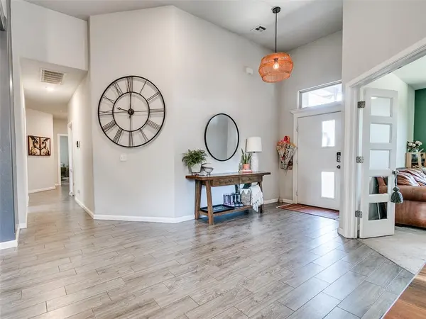 5325 Shearwater CT, Oklahoma City, OK 73179