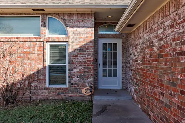 15612 Sandstone TER, Oklahoma City, OK 73170
