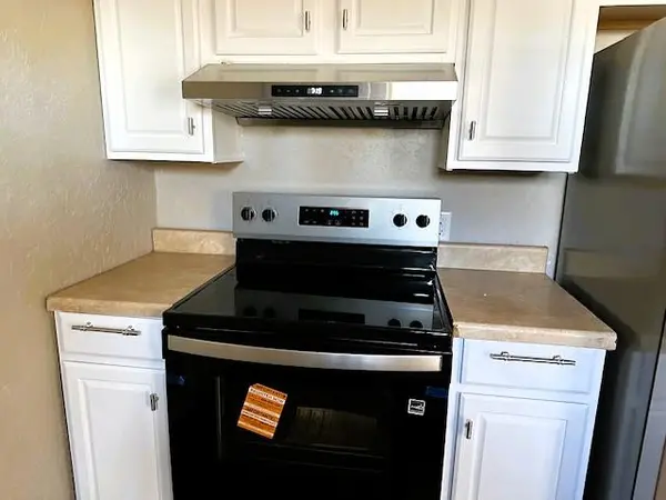 605 N Lowe ST, Hobart, OK 73651