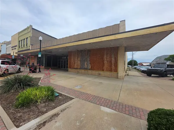 120 E Main ST, Shawnee, OK 74801