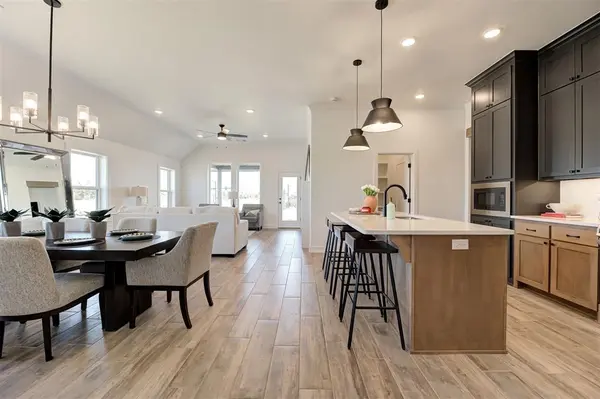 4932 Sand Lily LN, Edmond, OK 73034