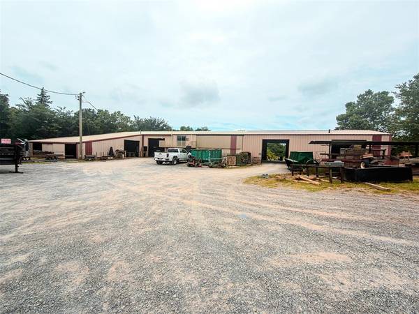 27115 W County Road 1442 RD, Cement, OK 73017