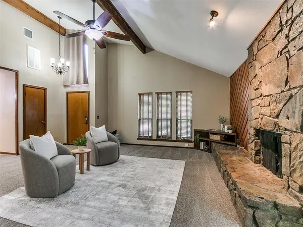 8908 N McMillan AVE, Oklahoma City, OK 73132