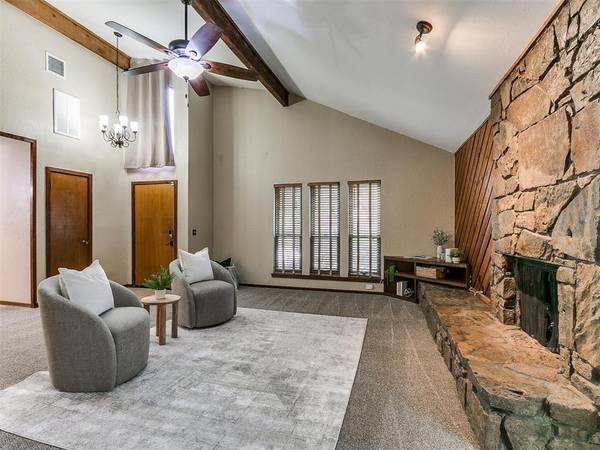 8908 N McMillan AVE, Oklahoma City, OK 73132